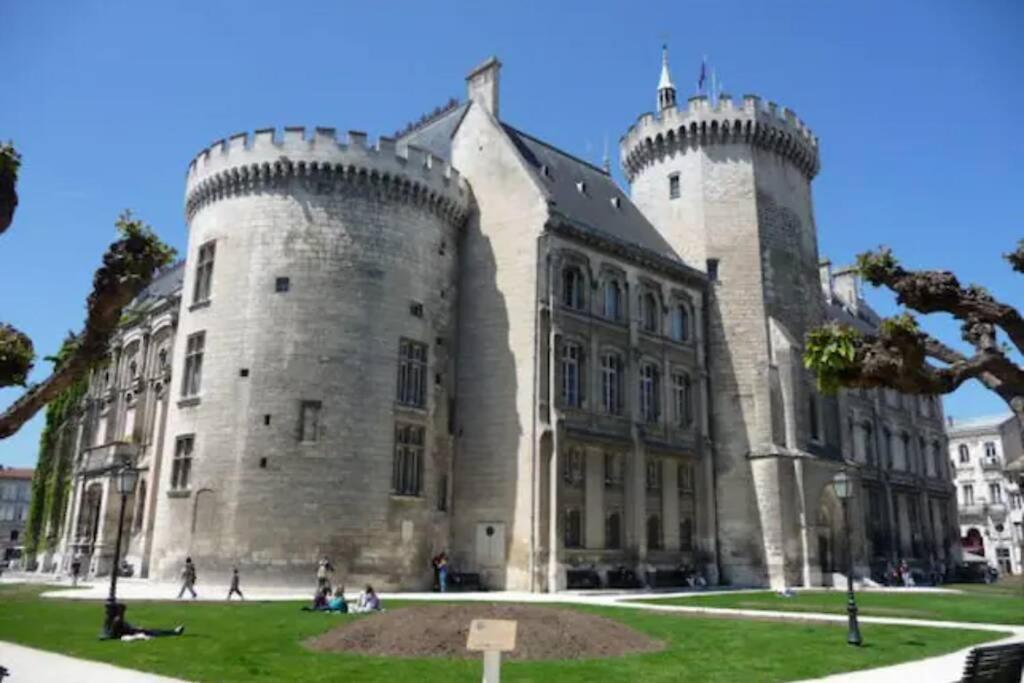 L'Industrial - 500M Musee Bd Angoulême Kültér fotó